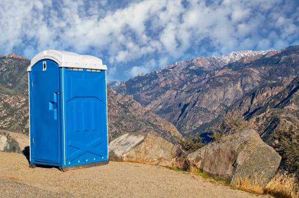 Best Portable bathroom rental  in Fulton, MO